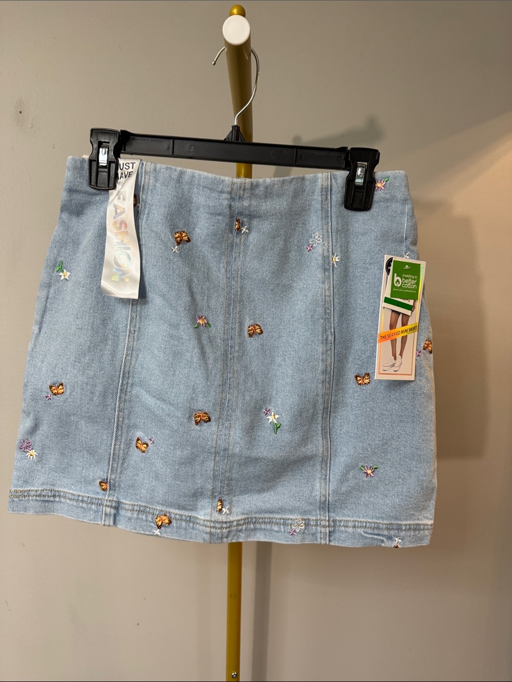 Tinseltown Light Blue Denim Mini Skirt Embroidered Flowers & Butterflies NWT L